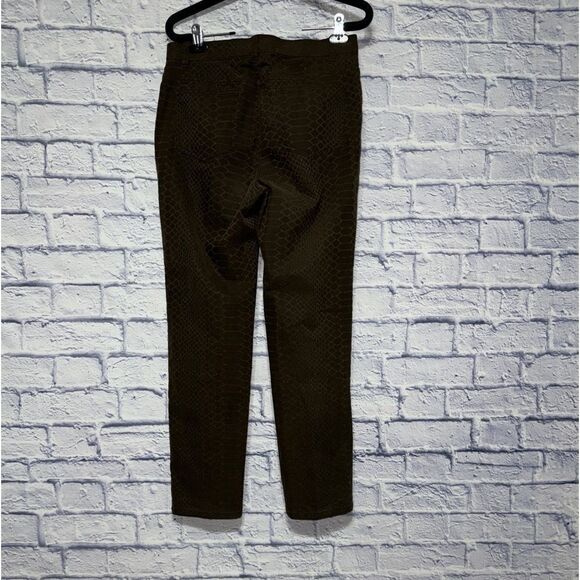 Lafayette 148 Snakeskin Slim Leg Jacquard Jeans - Picture 4 of 13